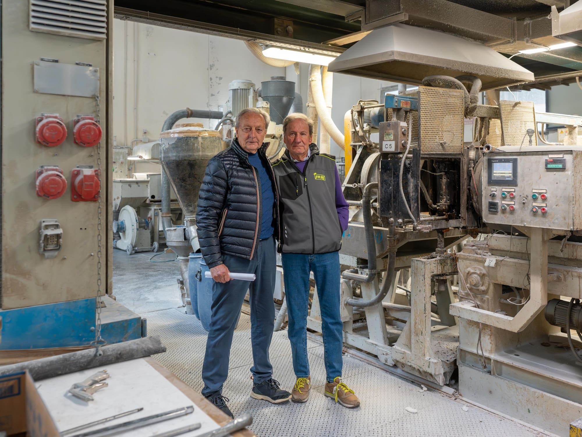 I fondatori di Green Plast nello stabilimento di Solferino