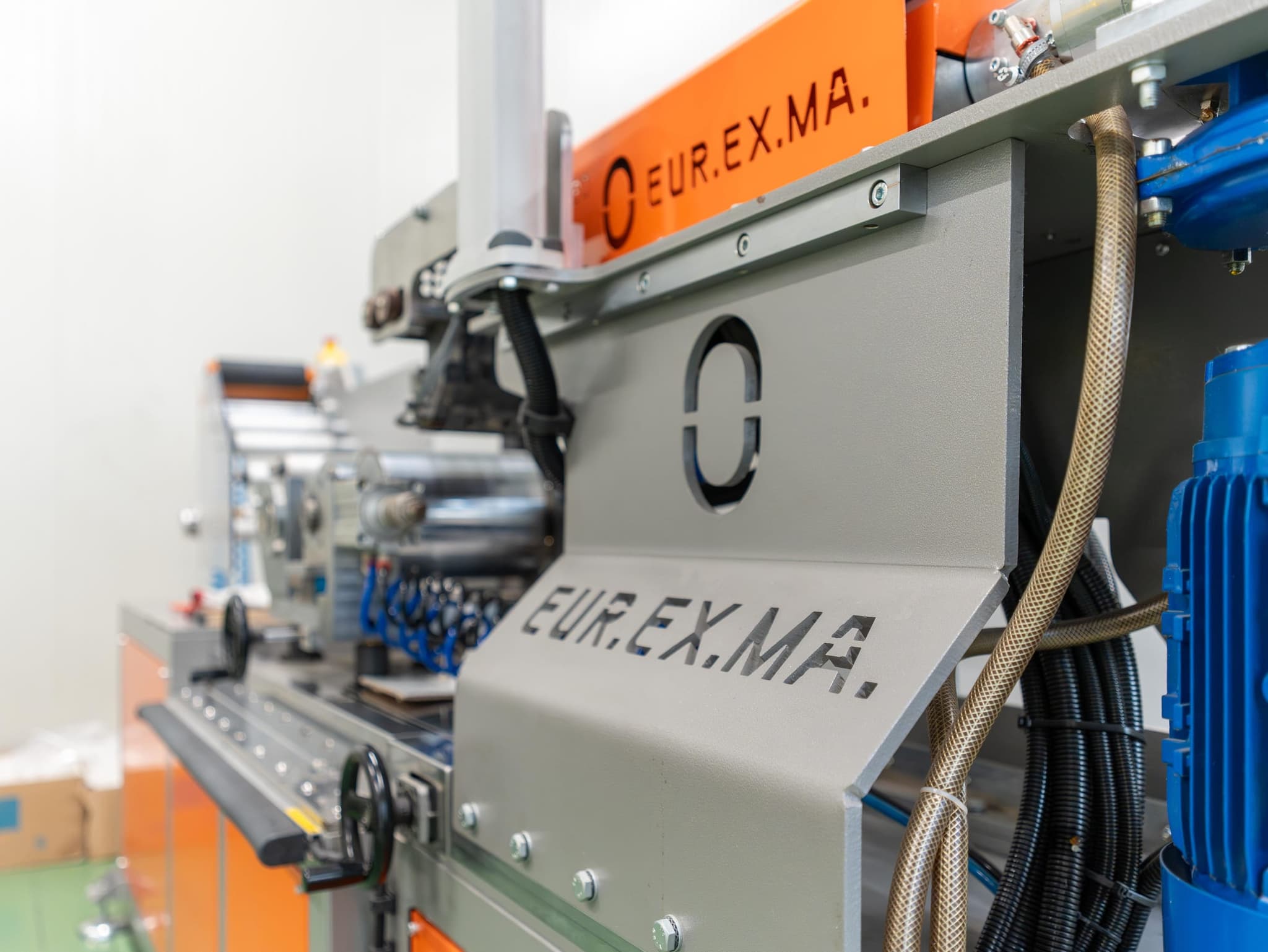 Linea pilota di filmatura EUR.EX.MA. in laboratorio