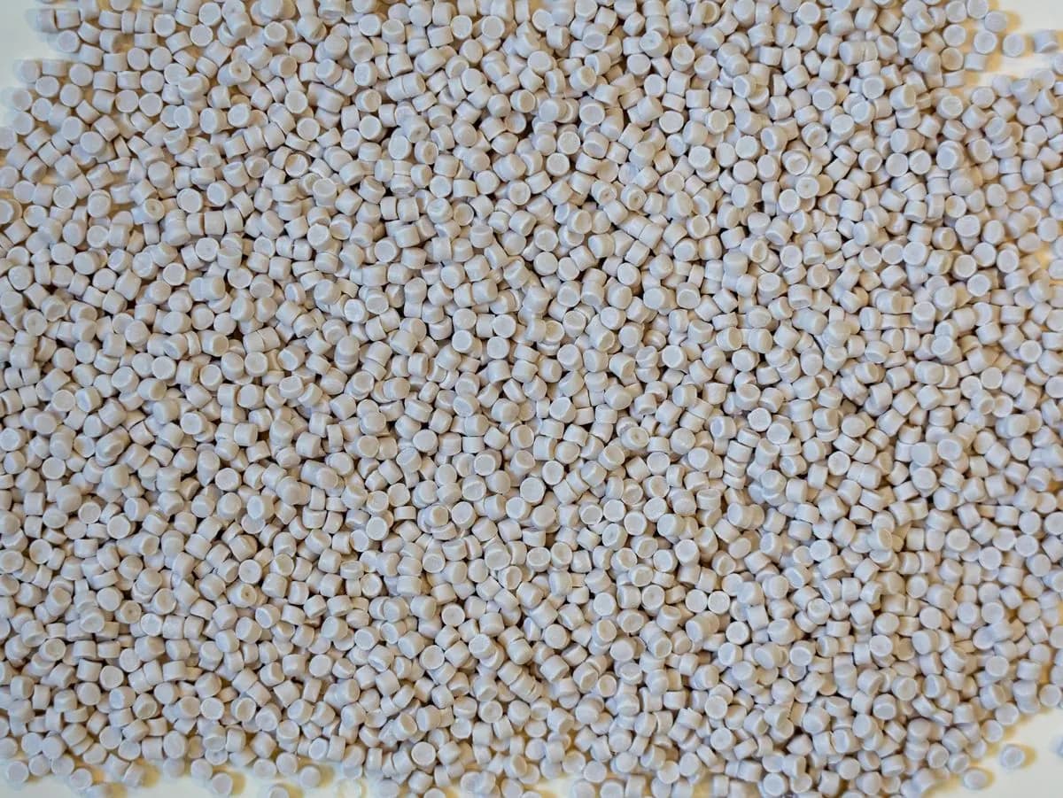 Compound PE/PP caricato con cariche minerali — Green Plast